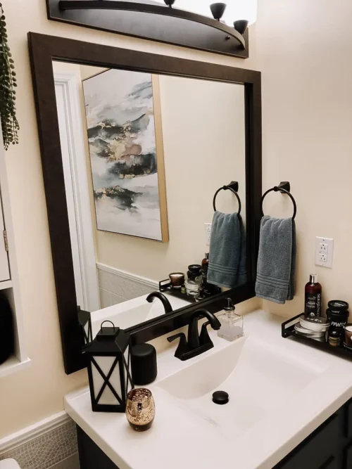 Tiba rectangular wall mirror with brown frame - Image 1