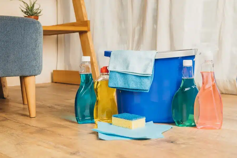 16 creative and traditional ways to keep your home and furniture dust-free 1 16 طريقة مبتكرة وتقليدية للحفاظ على منزلك وأثاثك خاليين من الغبار