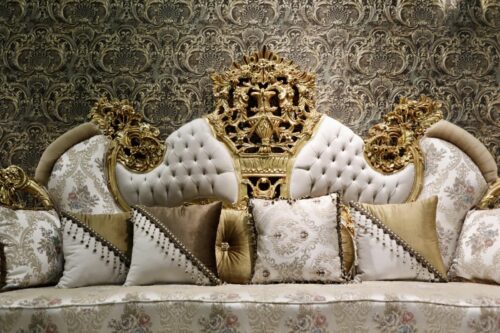 Crownwood Classic Salon11