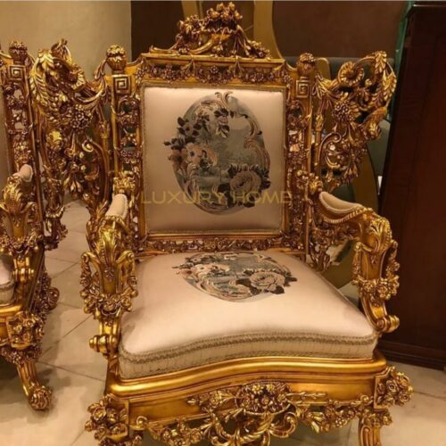 Old World Elegance Salon4