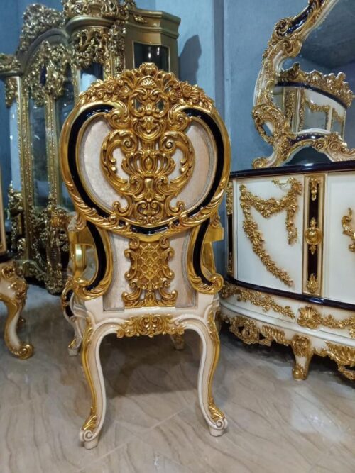 Opulent Palace dining room3