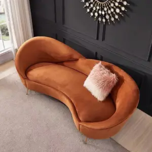 أريكة كينيف الحديثة بثلاث مقاعد ذات تصميم منحني