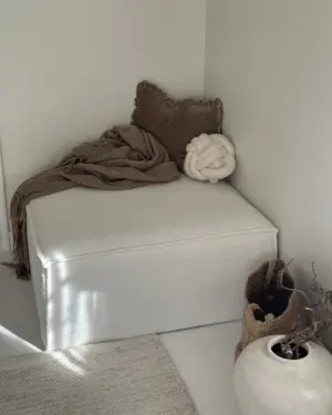 لوفو مقعد مربع بتصميم فخم ومبطن هيكل من الخشب الطبيعي