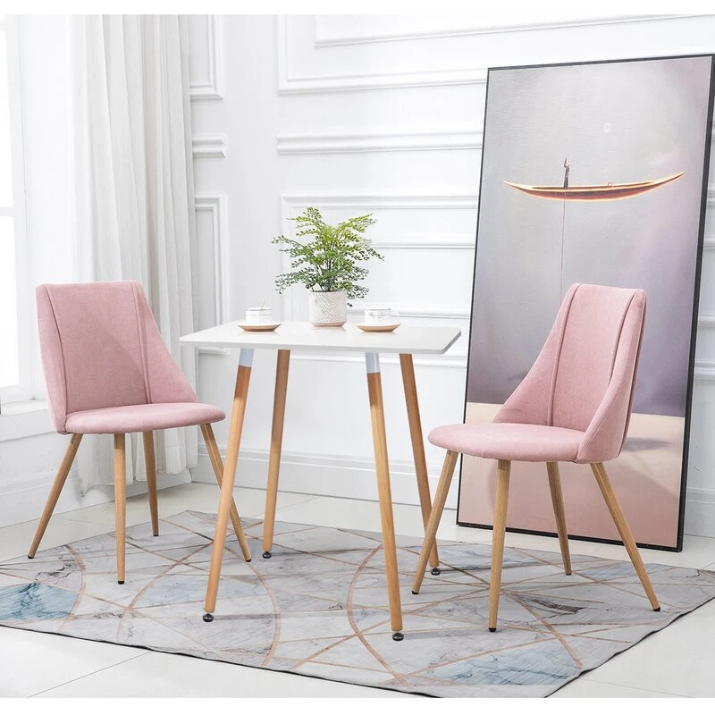 طاولة الطعام راميان