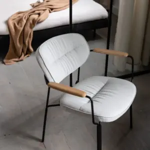 لونا كرسي مودرن أبيض من ليفينج