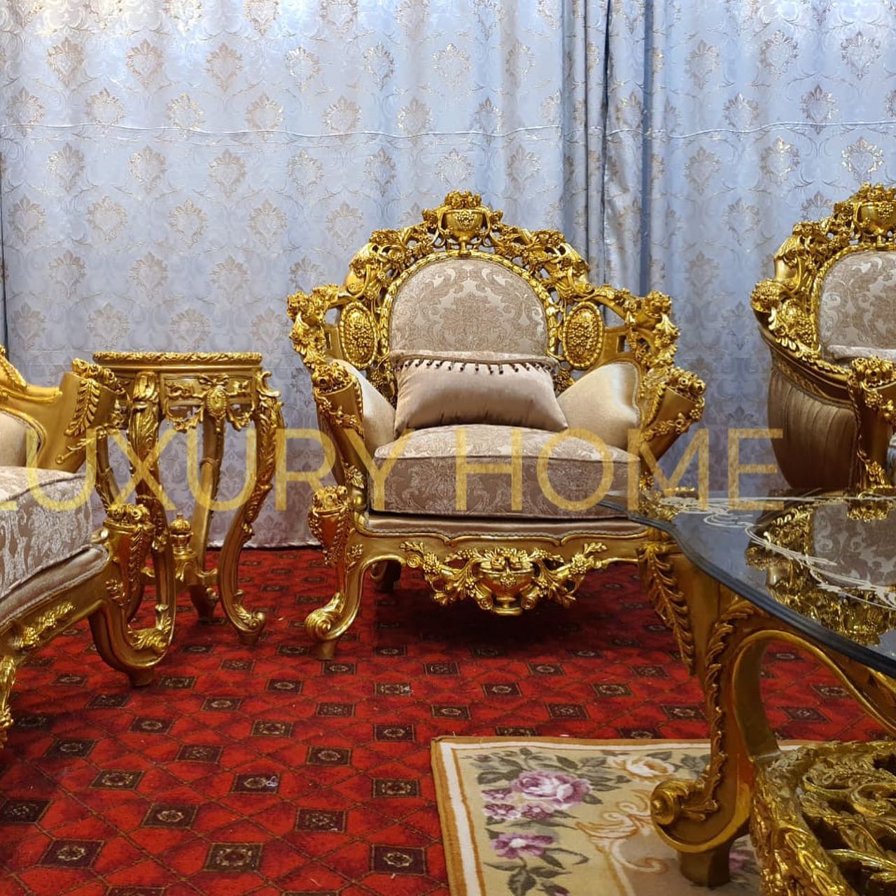 Noble Heritage Sofa - الصورة 5