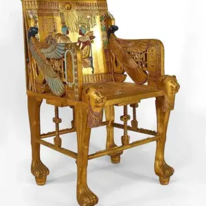 عرش توت عنخ آمون الذهبي