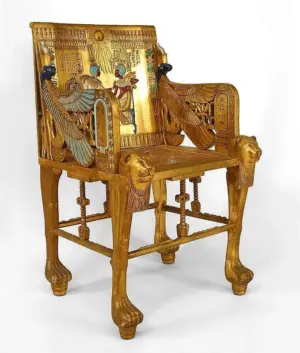 عرش توت عنخ آمون الذهبي