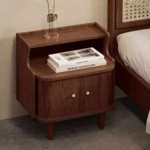 روندو كومود جانبي بخطوط خشبية منحنية