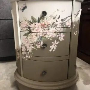 ميلورا وحدة تخزين مزخرفة