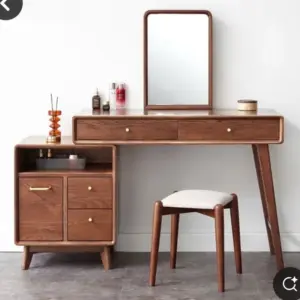 أوراتو تسريحة الخشبية بتصميم عصري راقٍ