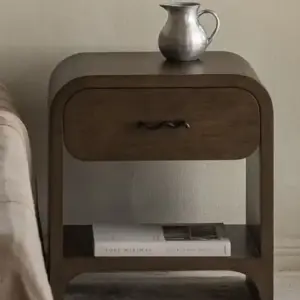 ليفيا كومود مودرن من LIVING