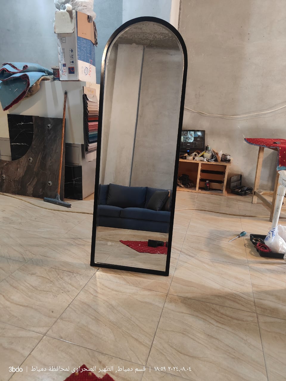 أدومي مرآة كاملة الطول بإطار خشبي - الصورة 10