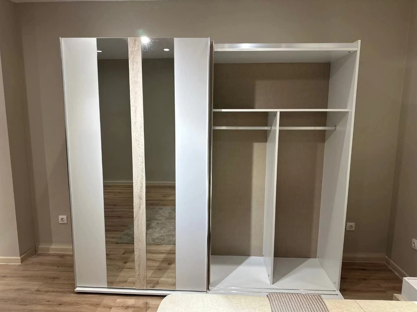 ألبا غرفة نوم مودرن أنيقة من Living - الصورة 4