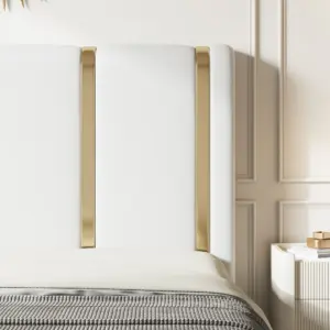 ⁦Black and Gold Lux ​​King Bed⁩ - الصورة ⁦14⁩