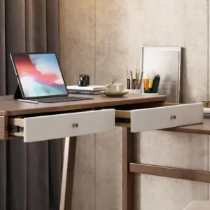 ⁦Severa natural wood desk⁩ - الصورة ⁦7⁩