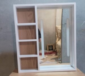 ⁦Cavina Illuminated Bathroom Mirror Unit with Shelves⁩ - الصورة ⁦19⁩