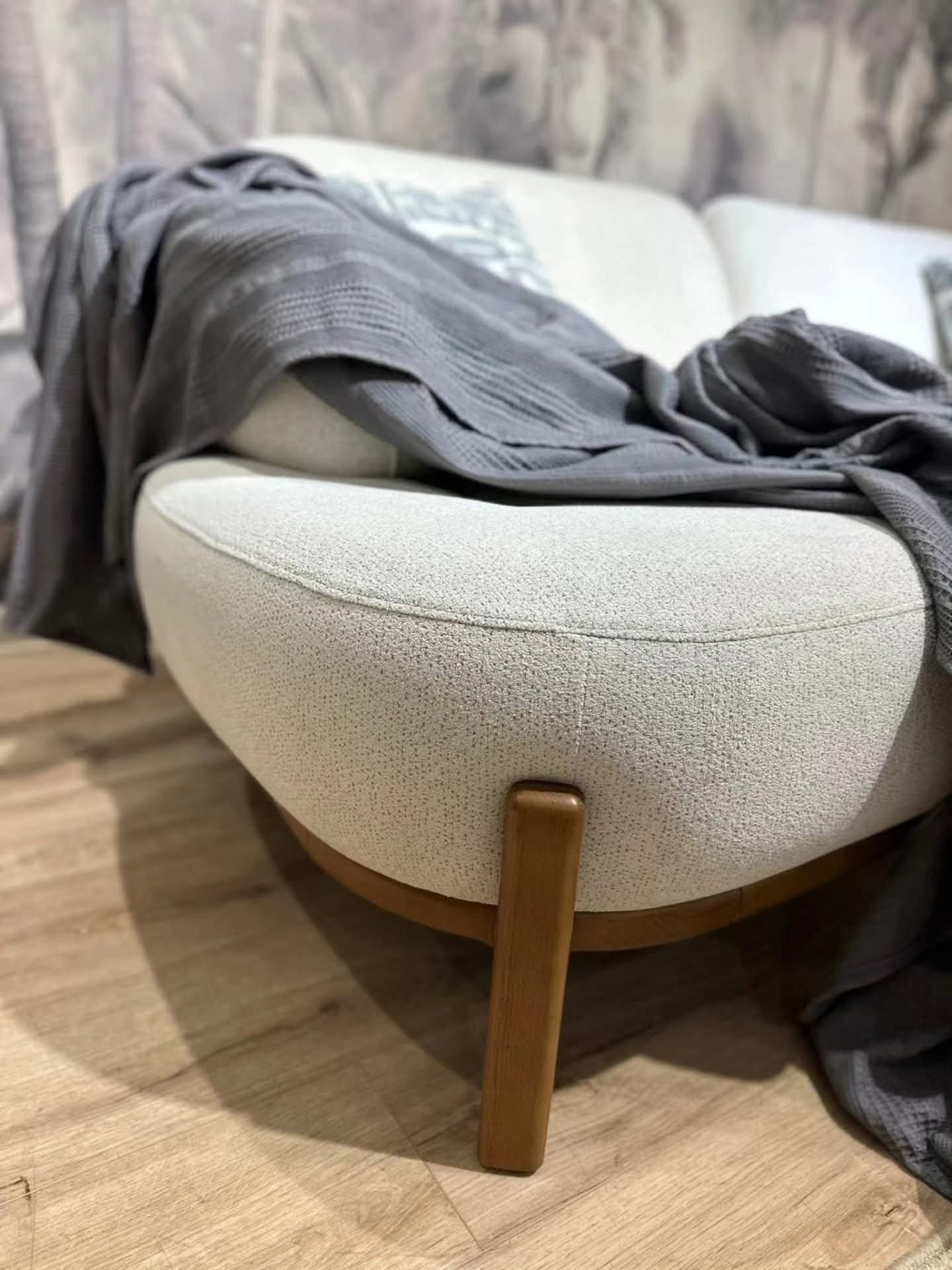 مونترو انتريه مودرن من Living - الصورة 5