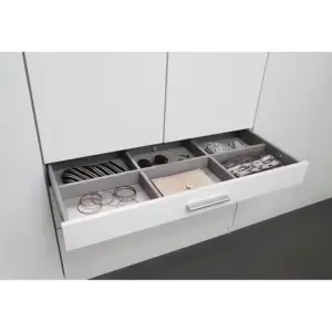 ⁦Hildesheim Natural Wood Wardrobe⁩ - الصورة ⁦4⁩